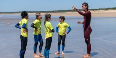 explication-cours-de-surf-plage-soleil-vague-aurelien-surfari